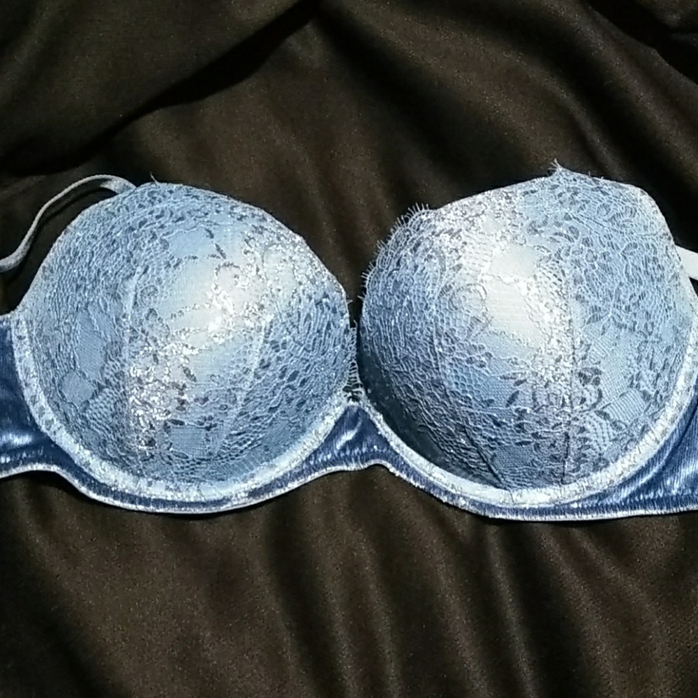 Victoria's secret very sexy push-up bra